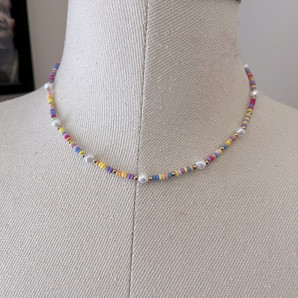 ⚡️2/$15⚡️Cutesy beaded choker necklace